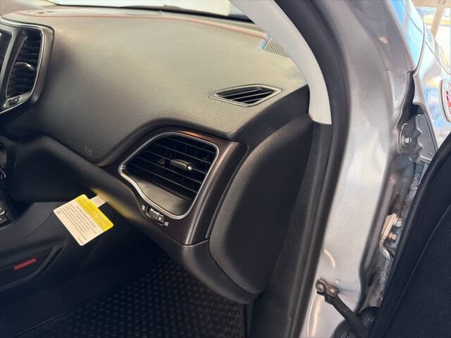 2022 Jeep Cherokee Trailhawk