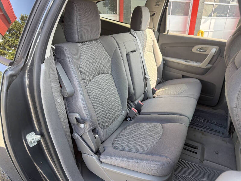 2012 Chevrolet Traverse LS