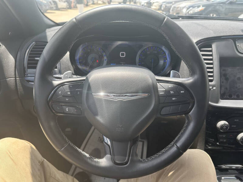 2018 Chrysler 300 S