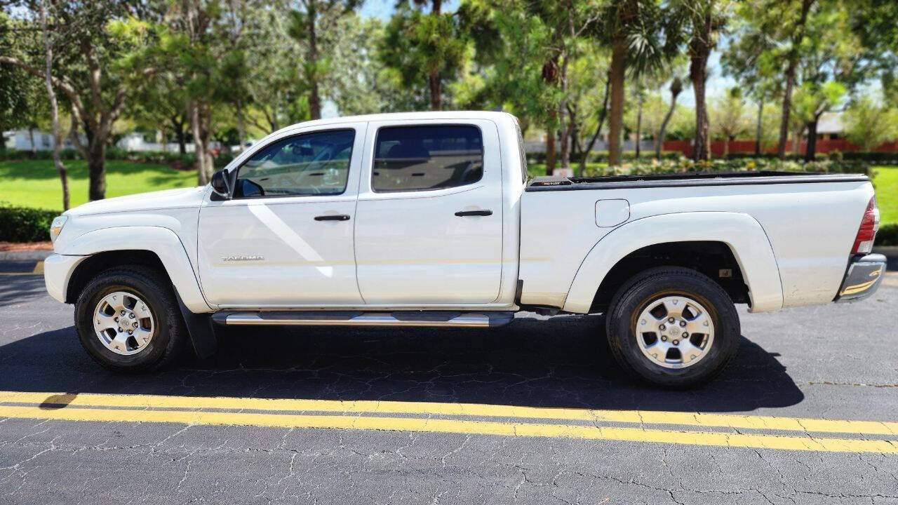 2015 TOYOTA Tacoma Pickup - $15,990