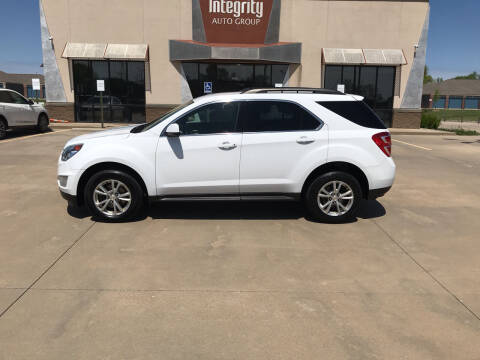 2017 Chevrolet Equinox for sale at Integrity Auto Group in Wichita KS