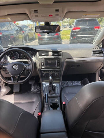 2021 Volkswagen Golf TSI