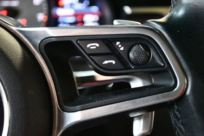 2020 Porsche Macan S