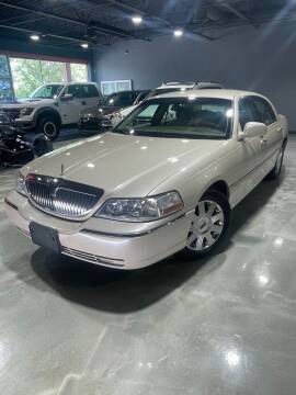 2003 Lincoln Town Car for sale at Auto Experts in Utica MI