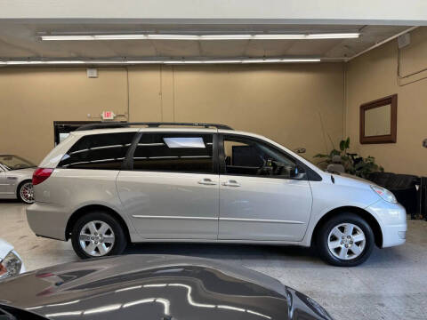 2004 Toyota Sienna