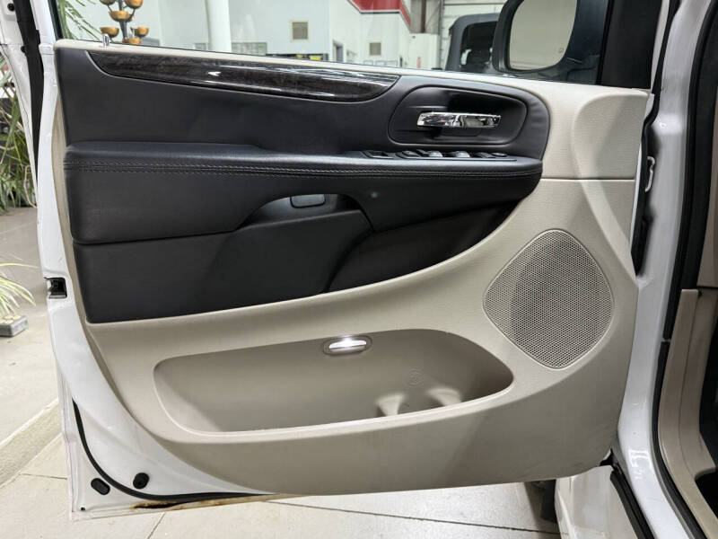 2015 Dodge Grand Caravan SE