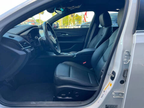 2023 Cadillac CT4 Premium Luxury