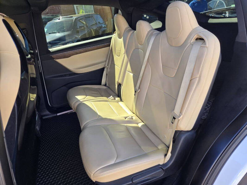 2016 Tesla Model X 90D