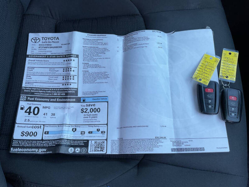 2022 Toyota RAV4 Hybrid SE