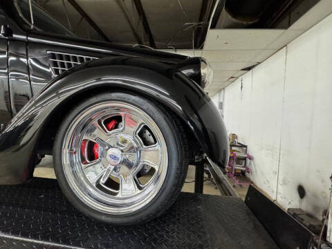 1935 Ford Deluxe