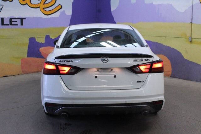 2022 Nissan Altima 2.5 SR