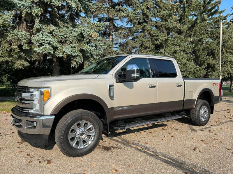 2017 Ford F-250 Super Duty for sale at BISMAN AUTOWORX INC in Bismarck ND