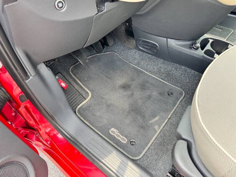 2013 FIAT 500c Lounge