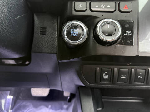 2017 Toyota Tacoma TRD Sport