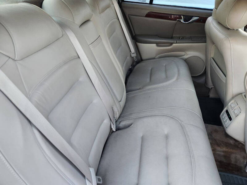 2001 Cadillac DeVille