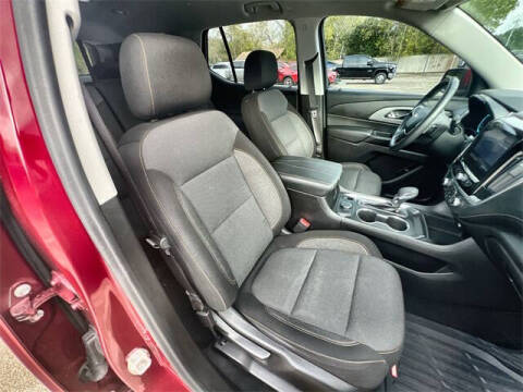 2021 Chevrolet Traverse LT Cloth