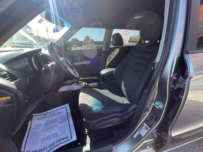2012 Kia Soul +