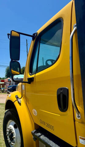 2020 Freightliner M2 106