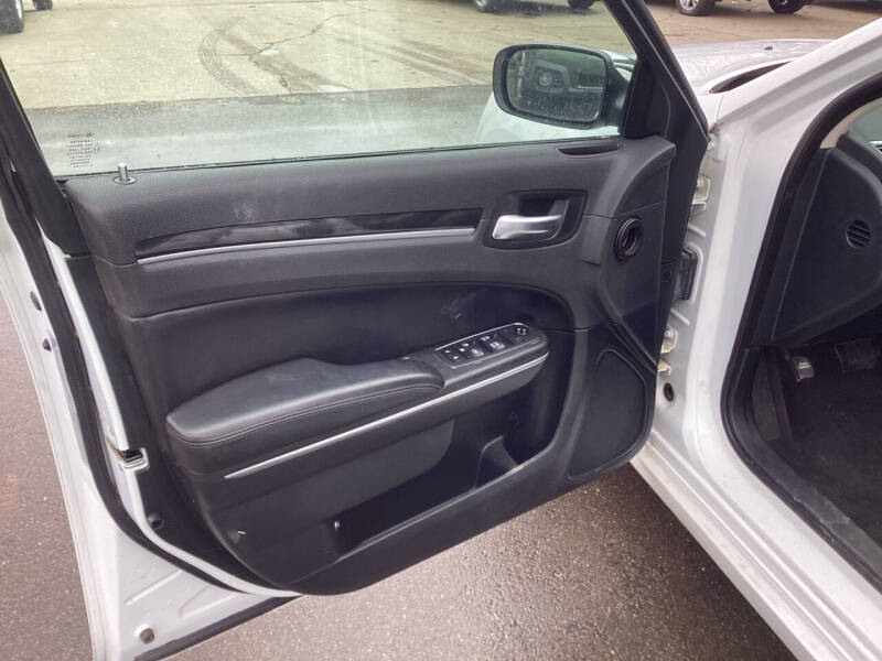 2018 Chrysler 300 Touring