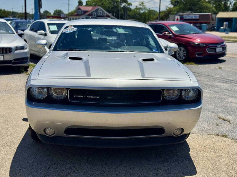 2012 Dodge Challenger SXT