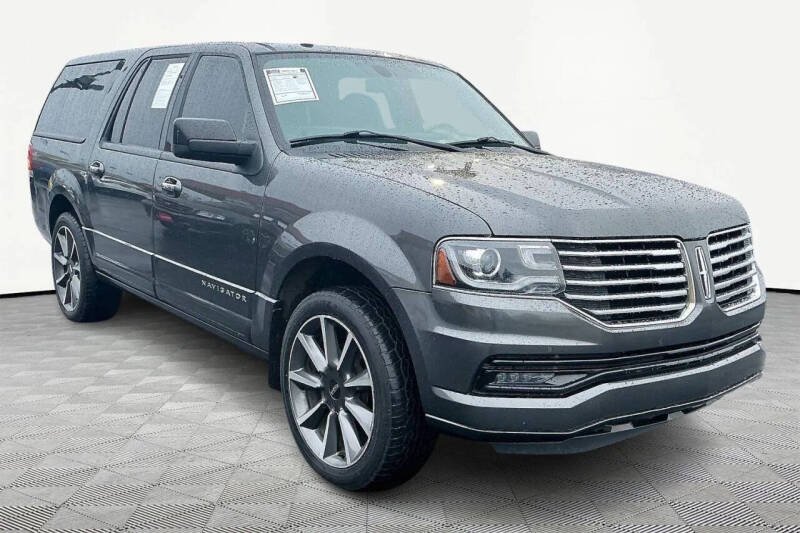 2017 Lincoln Navigator L Select
