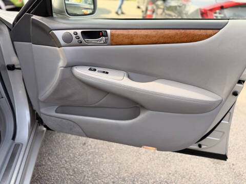 2005 Lexus ES 330