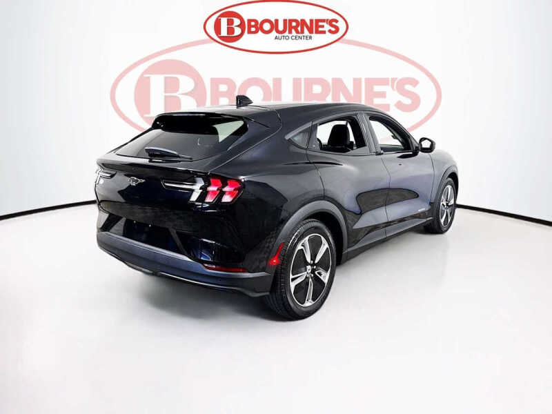 2022 Ford Mustang Mach-E Select