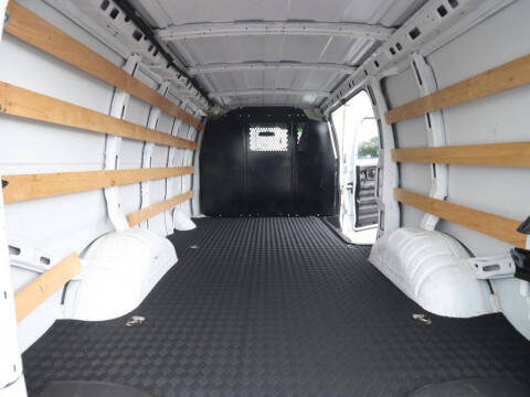 2024 Chevrolet Express 2500