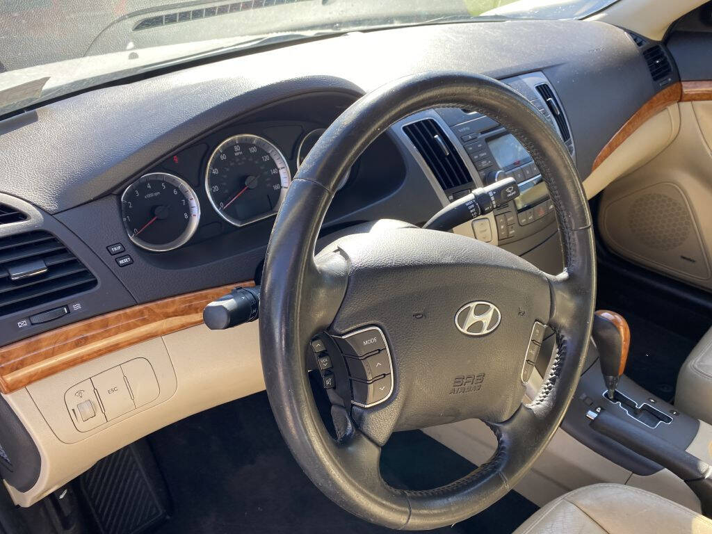 2009 Hyundai SONATA for sale at Main Street Auto Sales in Zanesville, OH