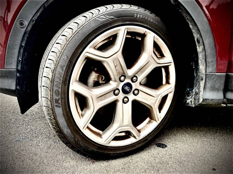 2019 Ford Escape Titanium