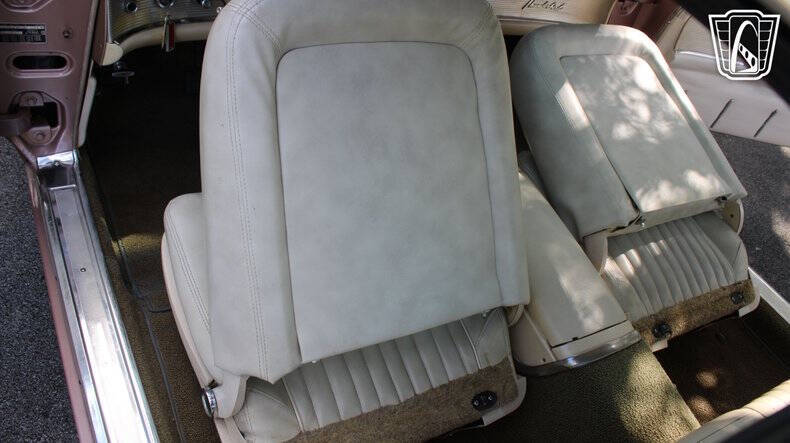 1962 Ford Thunderbird