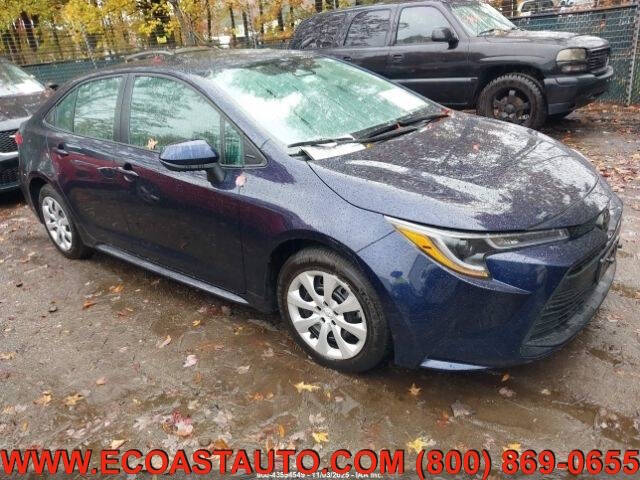 2025 Toyota Corolla LE's photo