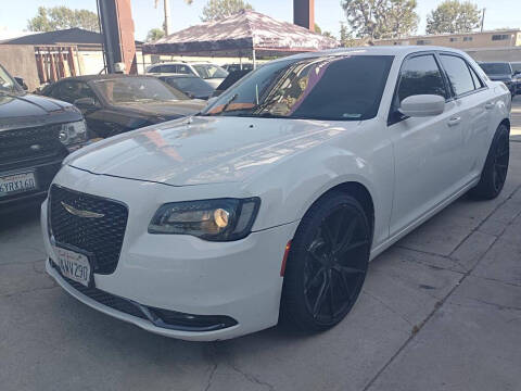 2018 Chrysler 300 S