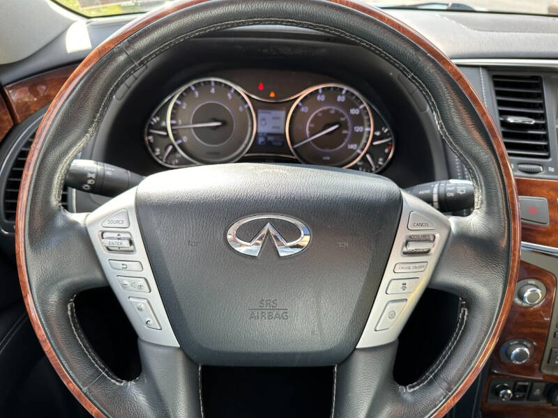 2017 Infiniti QX80 Signature Edition