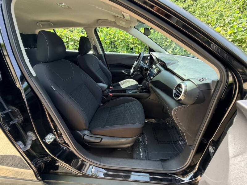 2021 Nissan Kicks SV
