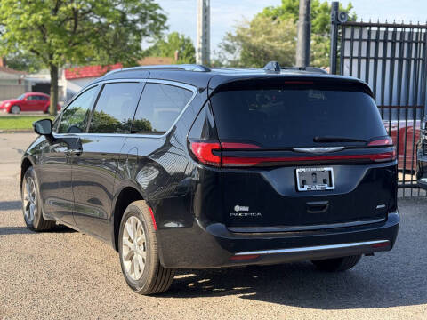 2021 Chrysler Pacifica Touring L