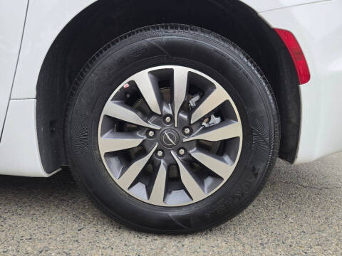 2024 Chrysler Pacifica Plug-In Hybrid