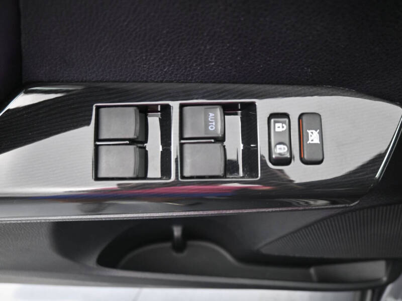 2017 Toyota RAV4 SE