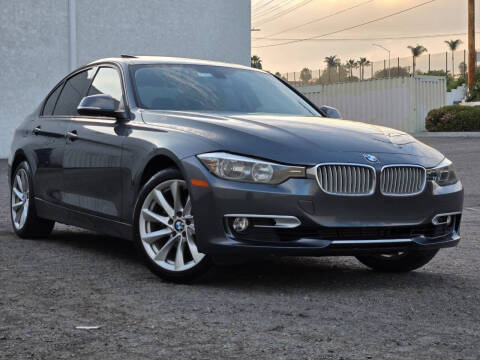 2012 BMW 3 Series 328i