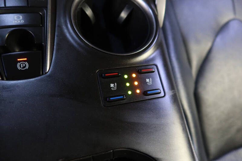 2023 Toyota Camry XSE V6