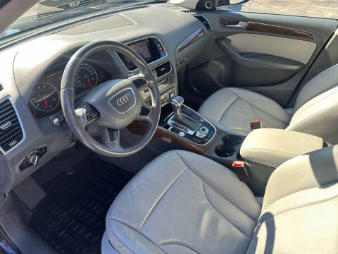 2017 Audi Q5 2.0T quattro Premium Plus