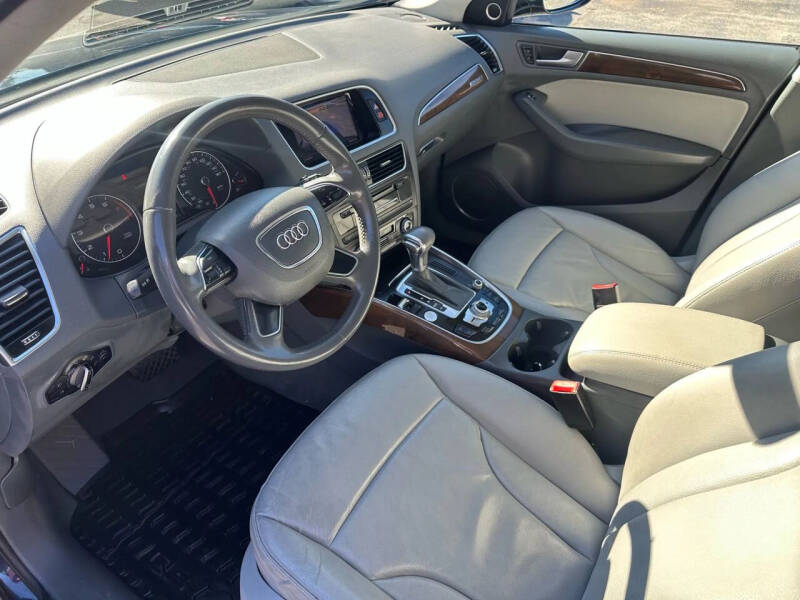 2017 Audi Q5 2.0T quattro Premium Plus