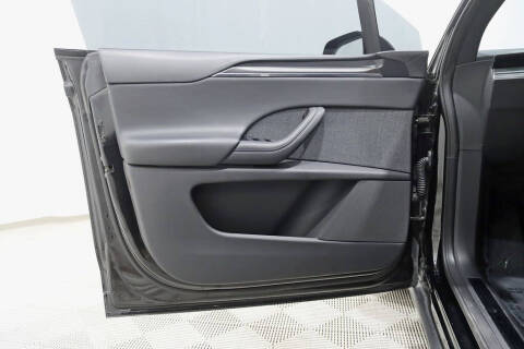 2022 Tesla Model X Plaid