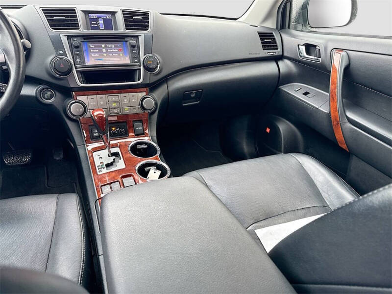 2013 Toyota Highlander Limited