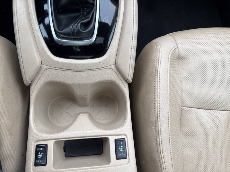 2017 Nissan Rogue SL