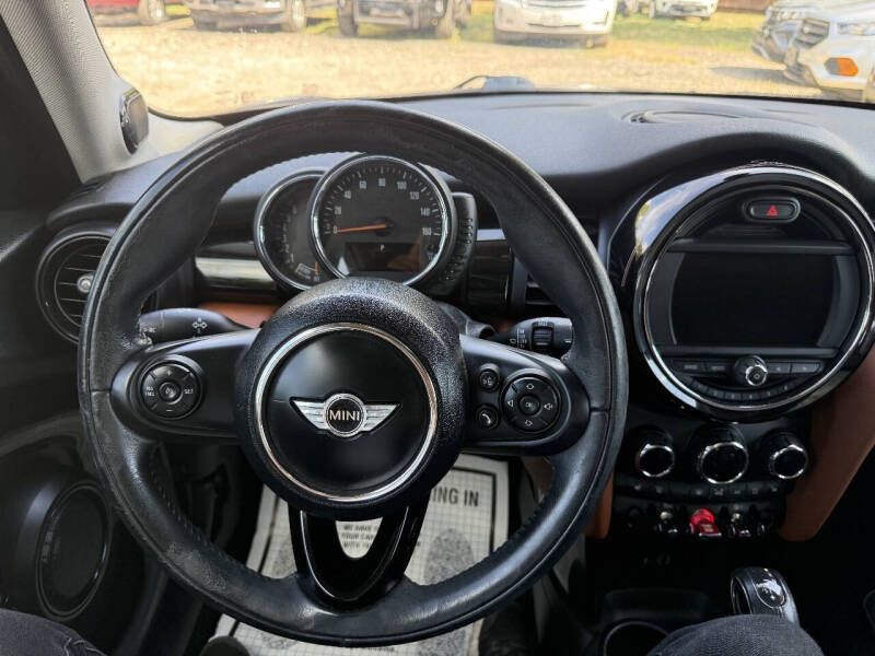2017 MINI Hardtop 4 Door Cooper