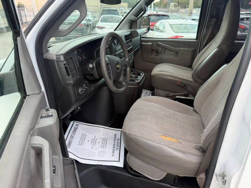 2017 Chevrolet Express LT 3500