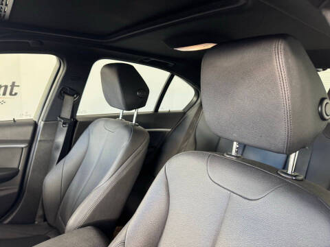 2018 BMW 3 Series 330i