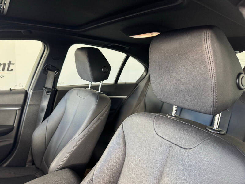 2018 BMW 3 Series 330i