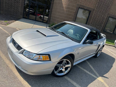 2004 Ford Mustang GT Deluxe